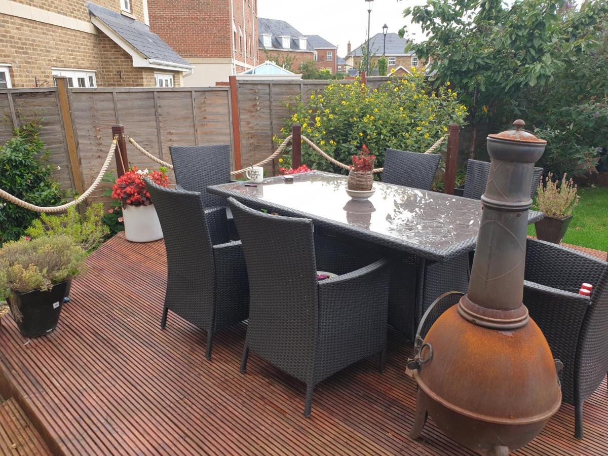 Swindon 6 Deluxe Doubles 2 With En Suite In Large House - No Pets ภายนอก รูปภาพ